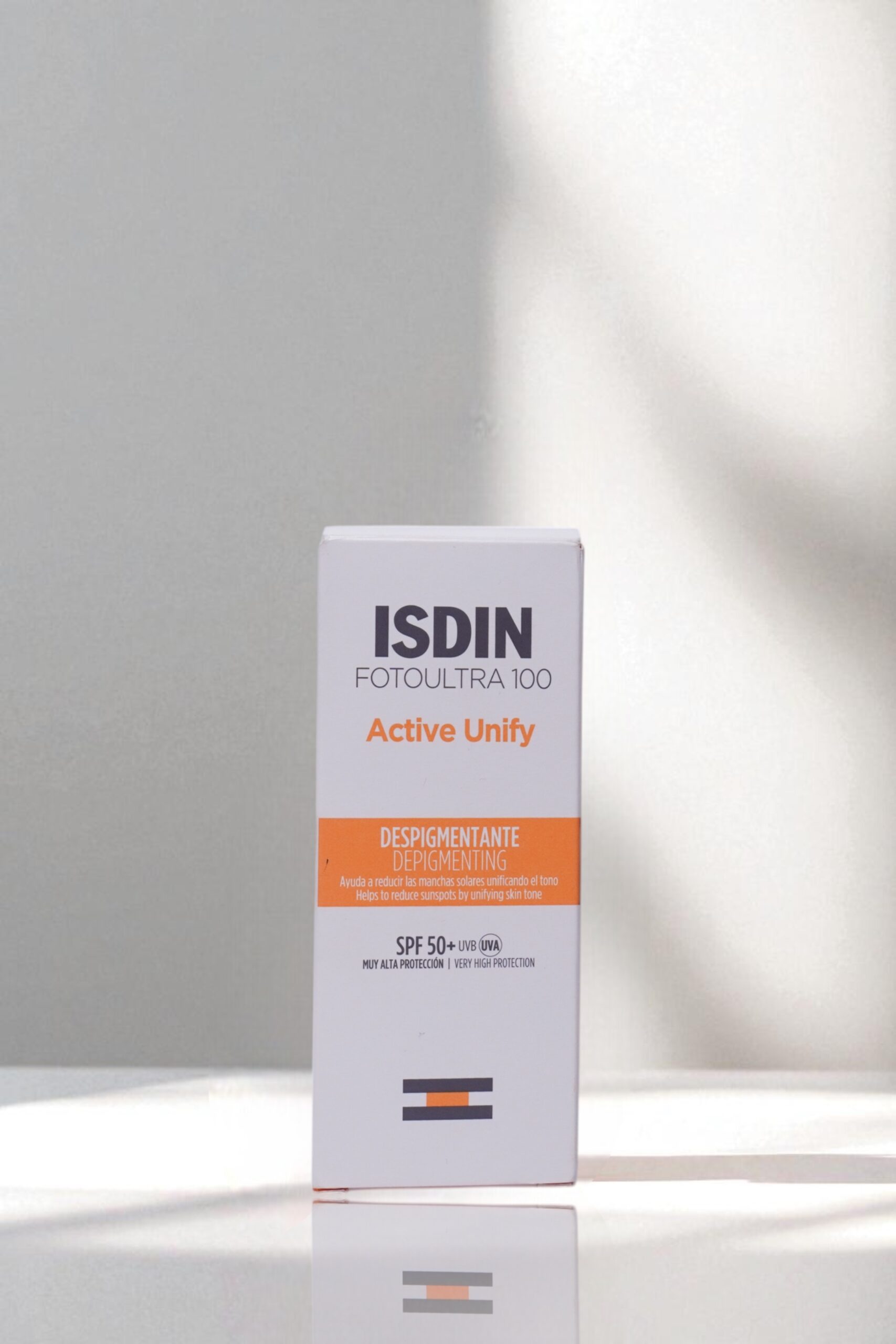 isdin fotoultra active unify 100